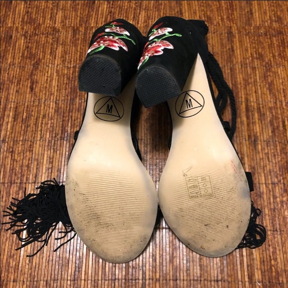 Misguided Wrap Around Tie Heels - Picture 9 of 9